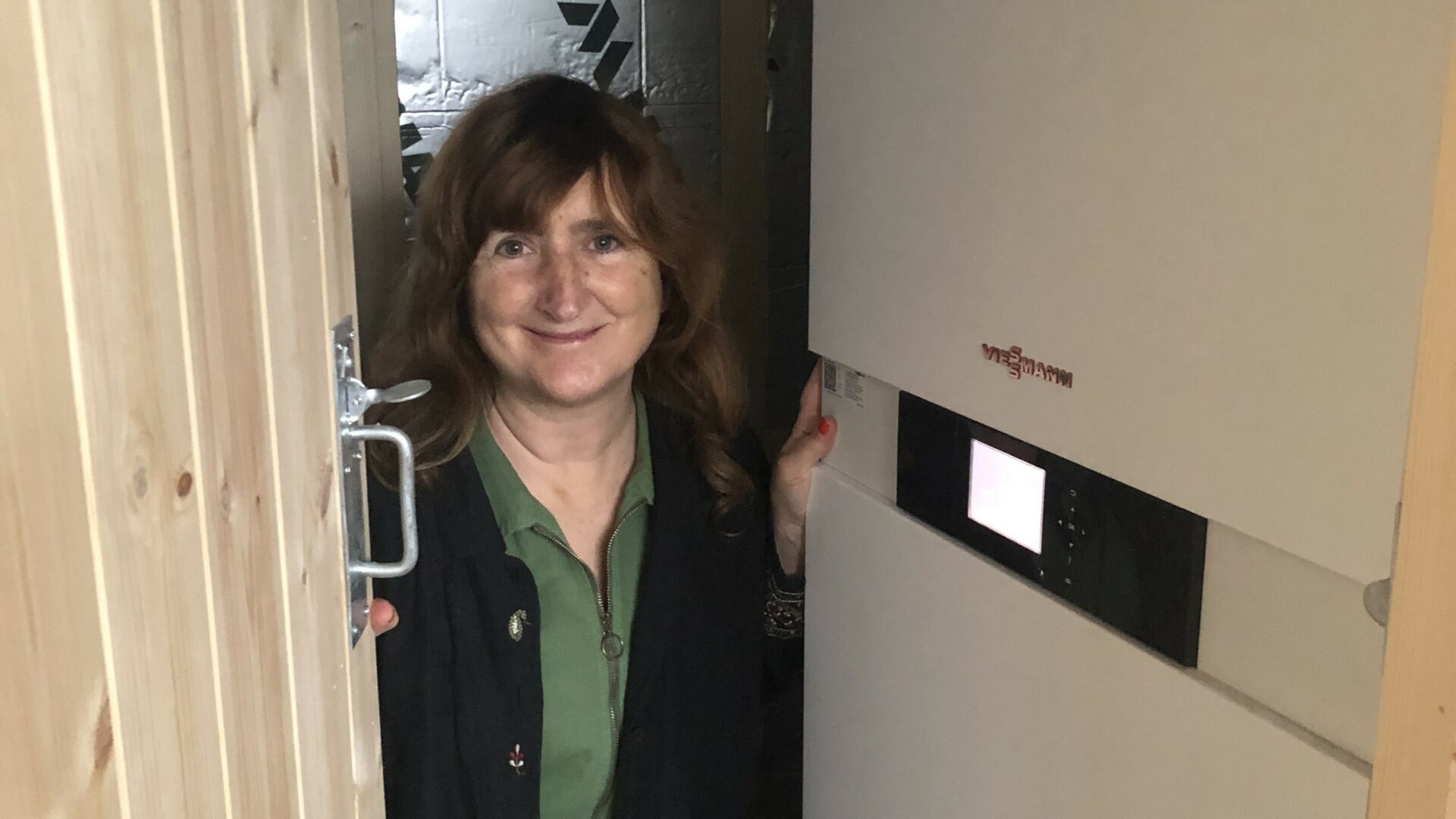 Lucy’s heat pump – Love is in air source