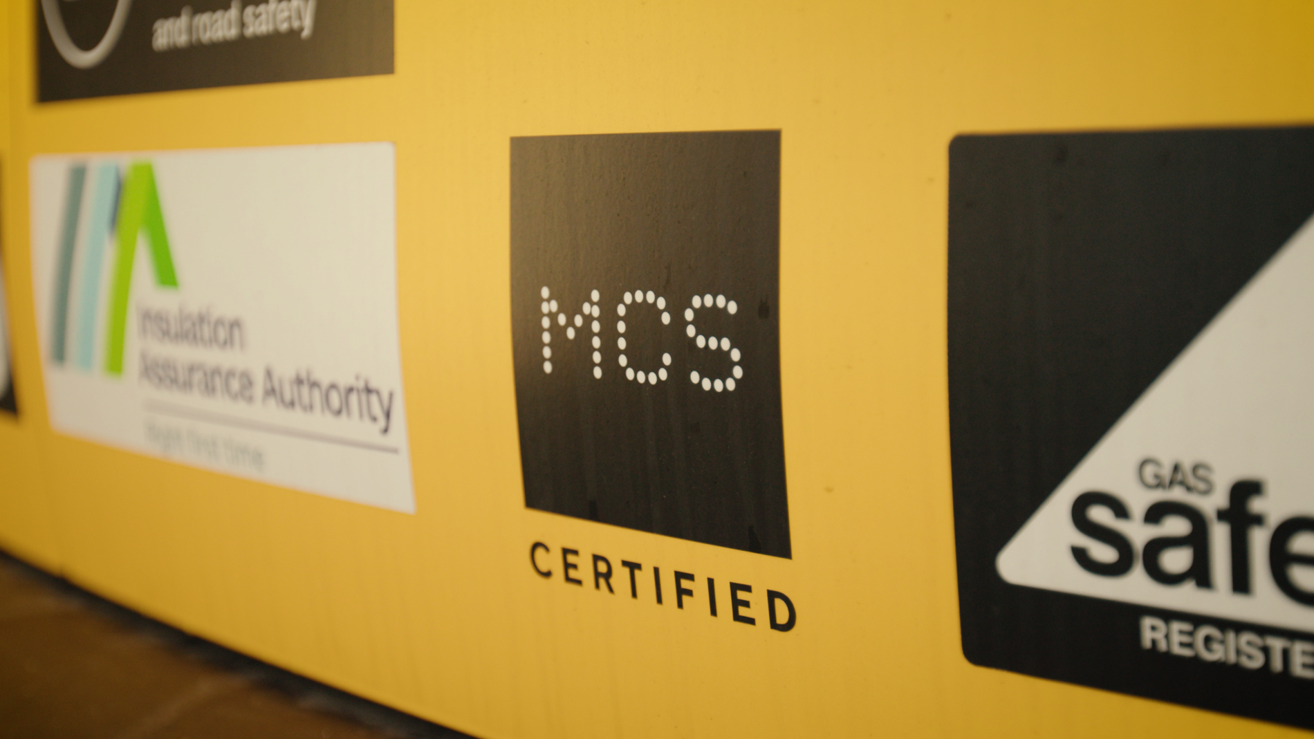 MCS certified mark.