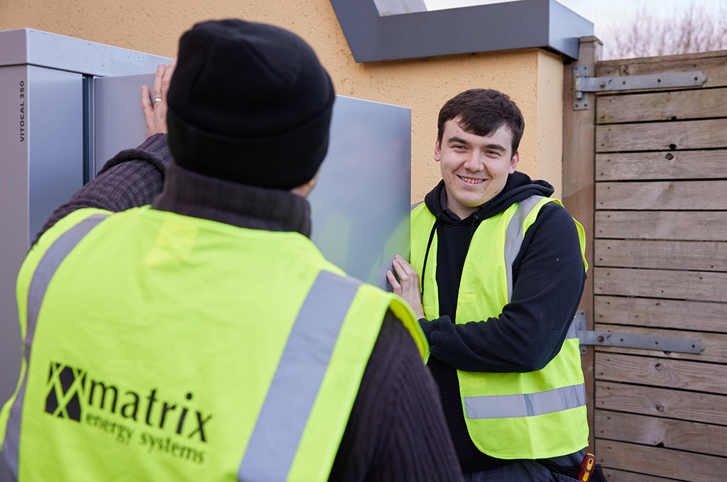 UK sees the best year ever for the installation of renewable energy and heating